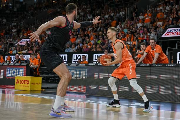 三分没能回 三分没能回